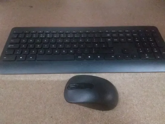 MICROSOFT WIRELESS 900 DESKTOP - KEYBOARD AND MOUSE COMBO