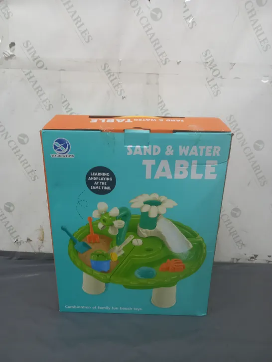 CHILDRENS SAND AND WATER TABLE