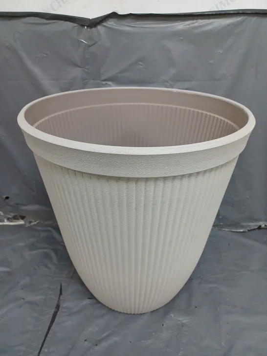 YOU GARDEN SOMERVILLE TALL PLANTER - PEBBLE WHITE (16")