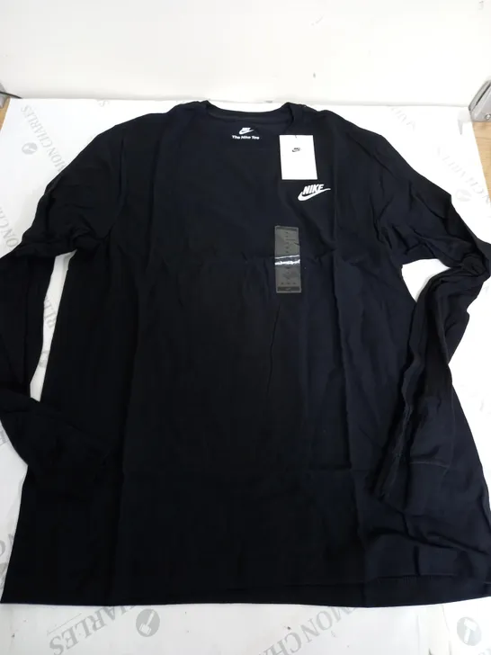 NIKE THE NIKE TEE IN BLACK - MEDIUM