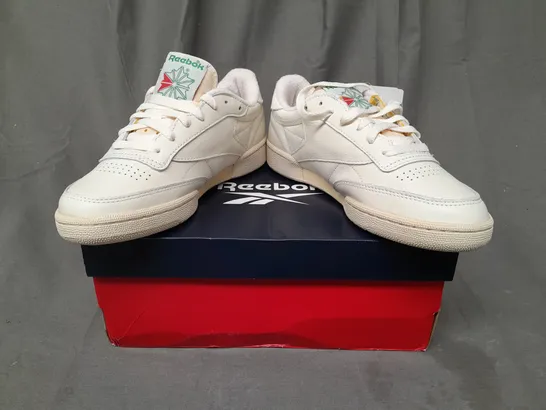 BOXED PAIR OF REEBOK CLUB 85 VINTAGE SHOES IN CREAM UK SIZE 5