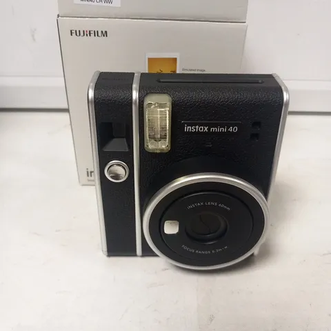 BOXED FUJI FILM INSTAX MINI 40 INSTANT CAMERA