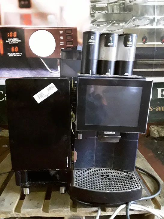 FRANKE FCS4026 COMMERCIAL COFFEE MACHINE WITH MILK FRIDGE 