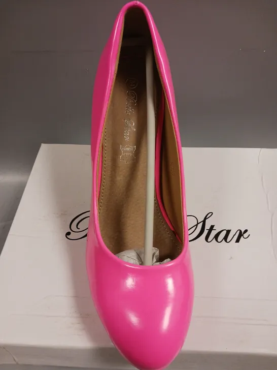 LOT OF 6 PAIRS OF BELLO STAR PINK SHOES - VARIOUS SIZES