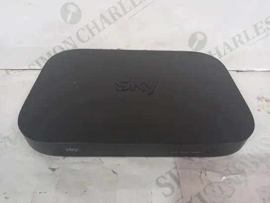 SKY ER115 WIRELESS ROUTER Q HUB