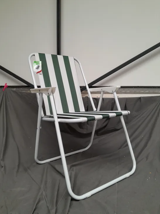 UNIBOS CONTRACT CHAIR IN GREEN/WHITE 