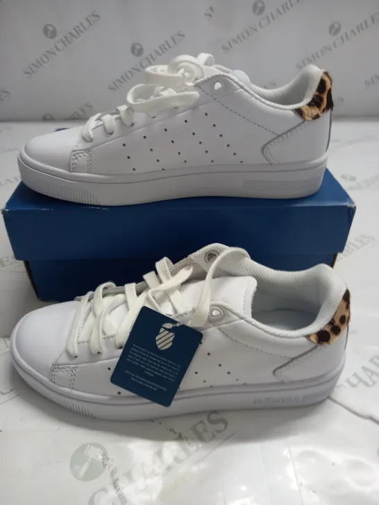 BOXED PAIR OF K-SWISS COURT FRASCO LEATHER TRAINERS IN WHITE - 6