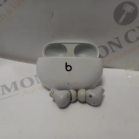 BEATS A2514 PORTABLE EARBUDS IN WHITE