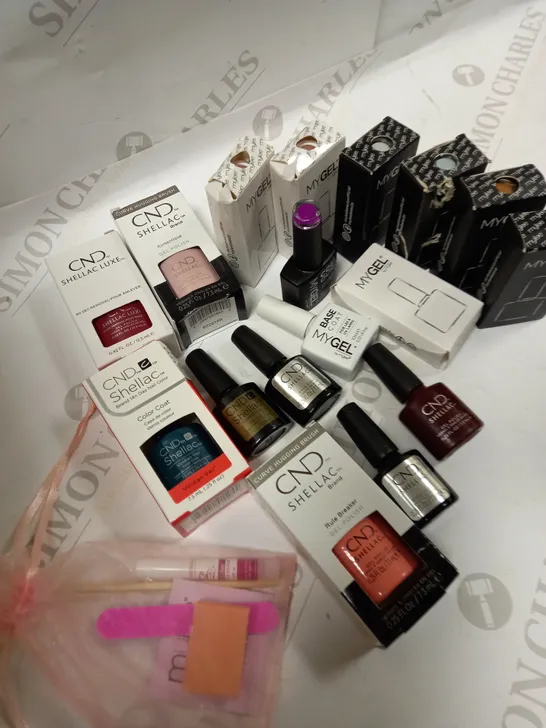 CND AND MYLEE BUMPER COLLECTION APPROX. 17 ITEMS 