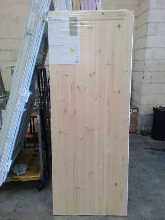 NORDIC SOFTWOOD FRAMED, LEDGED AND BRACED DOOR 1981×762×44MM