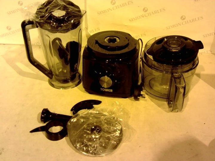 Lot 7532 TOWER T18007BLK FOOD PROCESSOR AND BLENDER Simon Charles