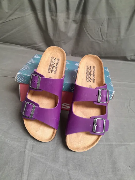 BOXED PAIR OF MOSHULU BAVRIA WAXY ROYAL PURPLE SANDALS SIZE UK 6.5