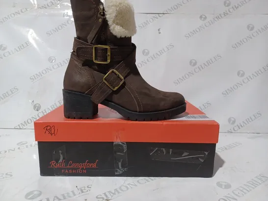 BOXED PAIR OF RUTH LANGSFORD CASUAL BOOTS IN OAK COLOUR - SIZE 4