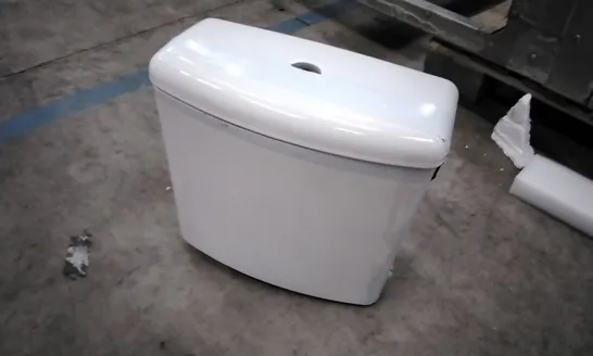 WHITE CERAMIC TOILET CISTERN 