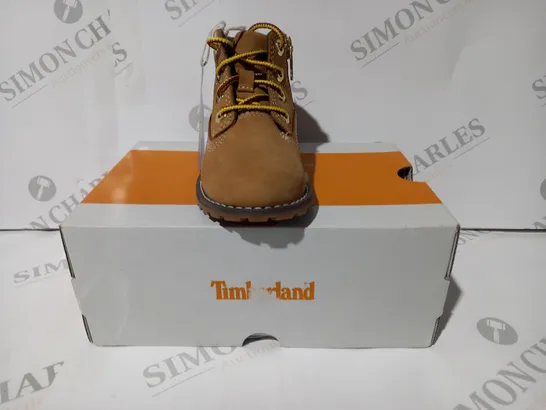 BOXED PAIR OF TIMBERLAND SPLASH BLASTER CHILDRENS BOOTS IN TAN UK SIZE 5