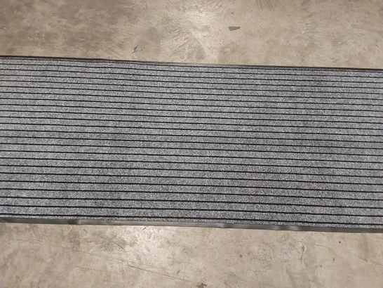 KIRIN LONG NON-SLIP INDOOR/OUTDOOR DOOR MAT // 290 X 80CM