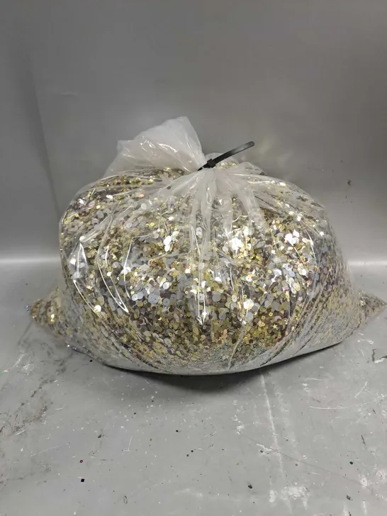 BAG OF ASSORTED SEQUINS IN MULTICOLOUR APPROXIMATELY 20KG - COLLECTION ONLY