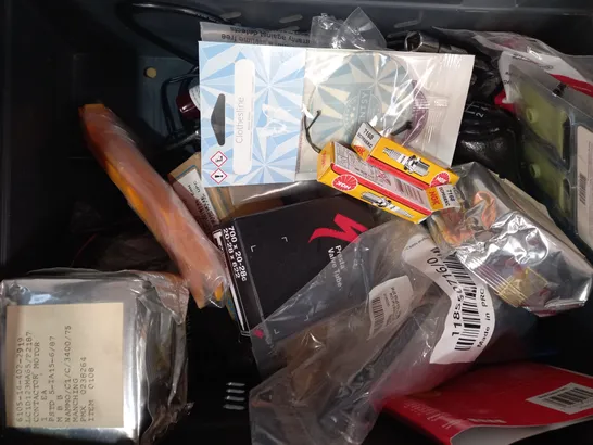 LOT OF APPROXIMATELY 10 ASSORTED CAR AND VEHICLE PARTS AND ACCESSORIES TO INCLUDE SH-3100 MOBILE PHONE HOLDER, GLASS CLEANER, NGK SPARK PLUG, ETC