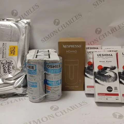 LOT OF APPROX 10 ASSORTED ITEMS TO INCLUDE NESPRESSO NOMAD TRAVEL CUP, UESHIMA HOUSE BLEND ESPRESSO COFFEE, APPROX 7 X 2.5KG MONA LISA SUGAR PASTE, ETC 