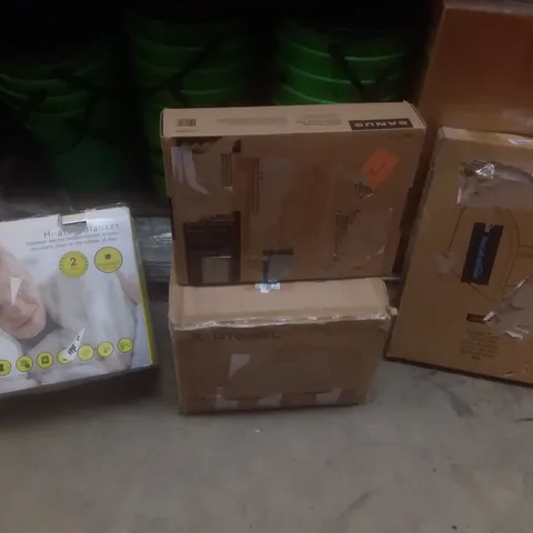 PALLET OF ASSORTED ITEMS INCLUDING  HEAT BLANKET, TOILET SEAT, AIR BED, HEIGHT SPEAKER STAND