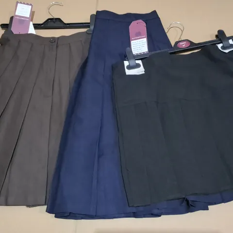 LOT OF APPROXIMATELY 100 SCHOOL SKIRTS IN VARIOUS COLOURS AND SIZES