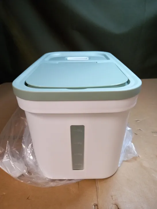 DESIGNER PLASTIC FOOD STORAGE MEASUREMENT CONTAINER 