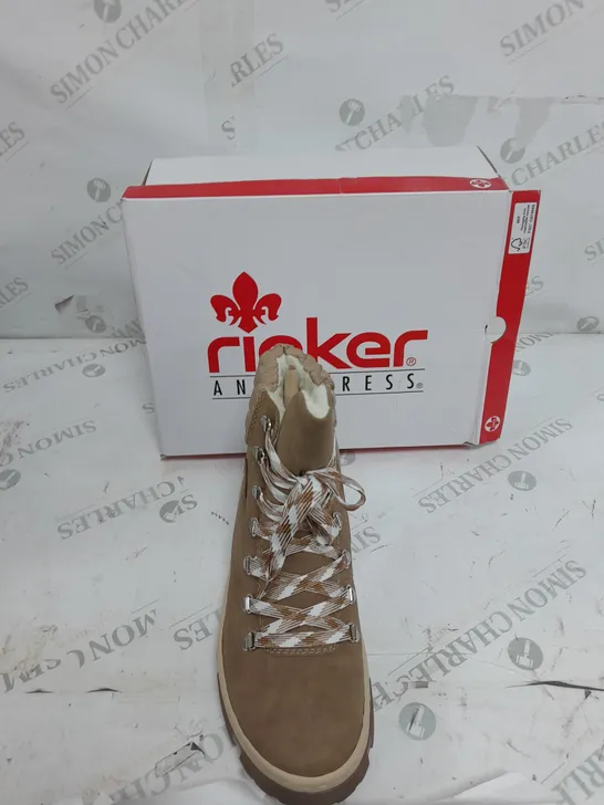 BOXED PAIR OF RIEKER LACE UP CHUNKY BOOTS IN CREAM SIZE 7