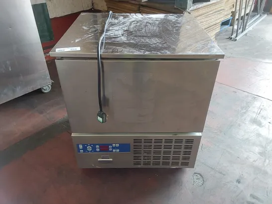 ELECTROLUX BLAST CHILLER- RBC051