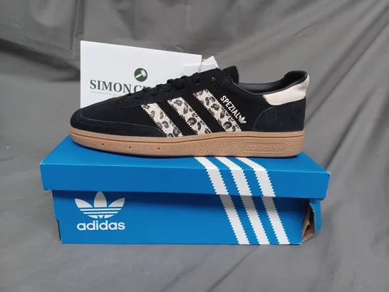 BOXED ADIDAS HANDBALL SPEZIAL W SIZE 6.5