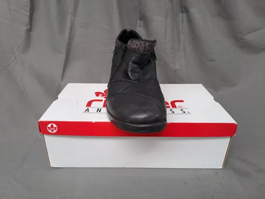 BOXED PAIR OF RIEKER SHOES IN BLACK UK SIZE 8