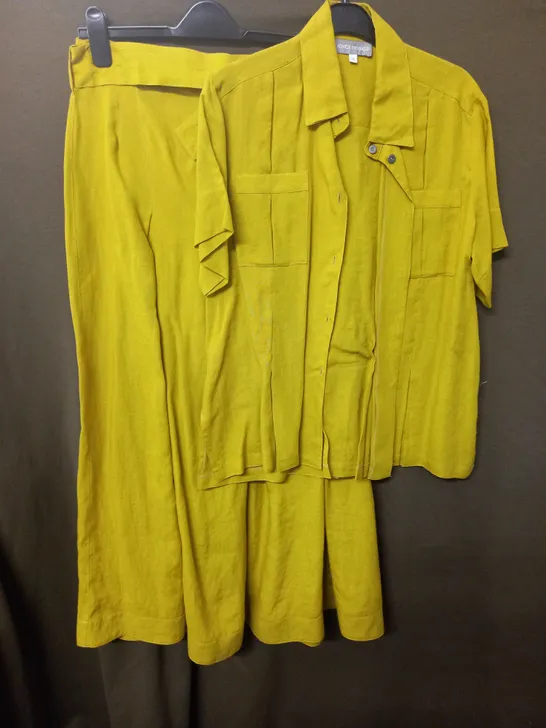 JOYCE RIDINGS JACKET AND SKIRT IN YELLOW - 12