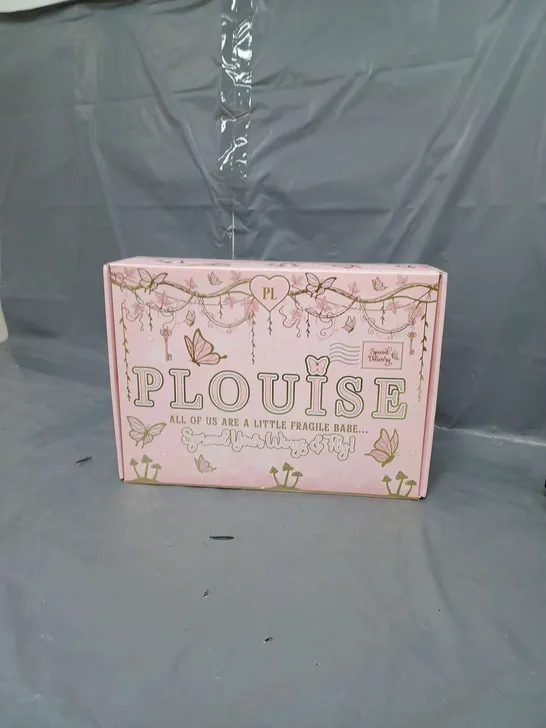 BOXED AND SEALED PLOUISE GIFT BOX