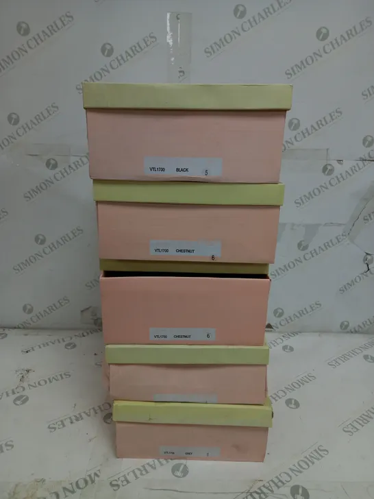 5 BOXED PAIRS OF ASSORTED STRAWBERRY SHOES TO INCLUDE SIZES 5, 6