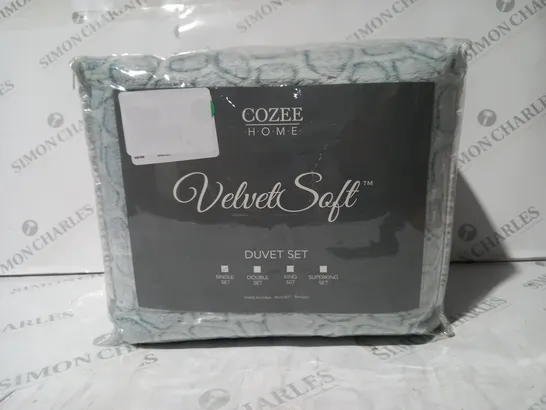 BOXED OUTLET COZEE HOME PEBBLE TEXTURE VELVETSOFT DUVET SET IN SEAFOAM - SINGLE