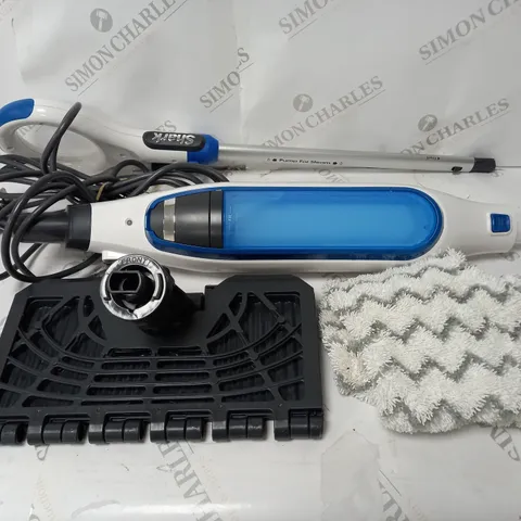 BOXED SHARK KLIK AND FLIP STEAM MOP
