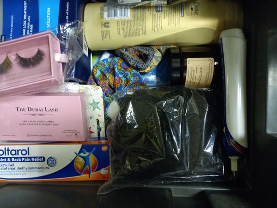 LOT OF APPROXIMATELY 20 HEALTH & BEAUTY ITEMS, TO INCLUDE LASHES, KID'S TOOTHBRUSH, SEA ISLAND BODYCARE, ETC