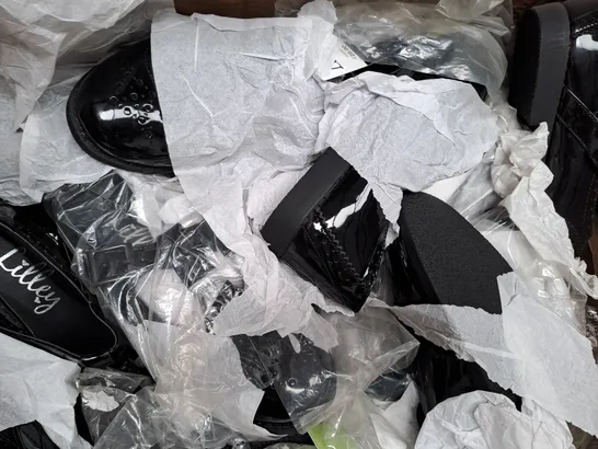 BOX OF APPROXIMATELY 10 ASSORTED PAIRS OF SHOES IN VARIOUS COLOURS, STYLES, AND SIZES