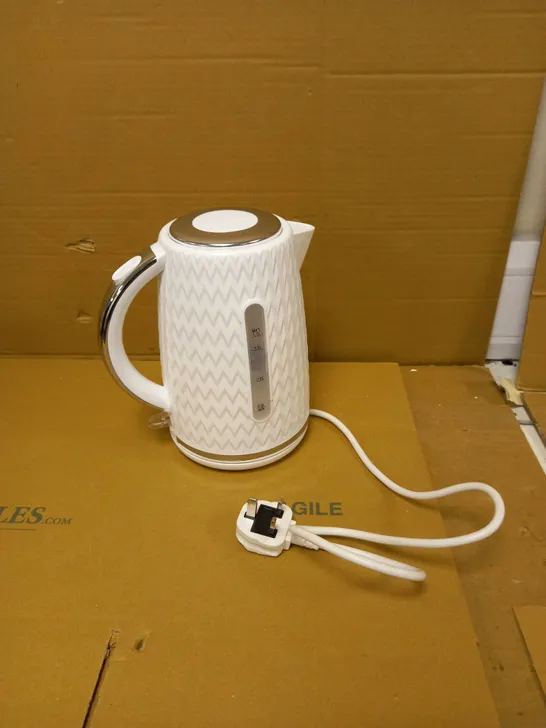 ZANUSSI CORDLESS KETLE - WHITE 