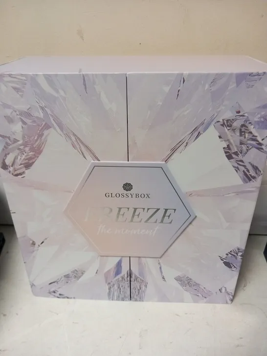 BOXED GLOSSYBOX FREEZE THE MOMENT ADVENT CALENDER