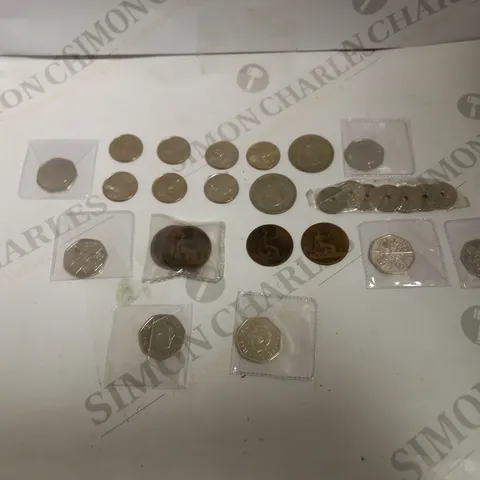 LOT TO CONTAIN APPROX. 30 X HISTORIC COINS & COMMERATIVE COINS, INCLUDES COINS FROM THE VICTORIAN ERA & AMERICAN COINS ETC