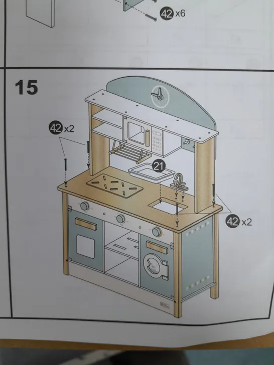 BOXED ROBUD KIDS GREEN & GOLD WOODEN KITCHEN PLAYSET 