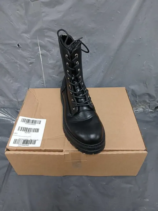 NEW LOOK LEATHER-LOOK LACE UP ANKLE BOOTS IN BLACK SIZE 5