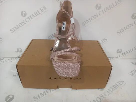 BOXED DUNE LONDON METALLIC-FABRIC BARELY THERE SANDALS SIZE 7