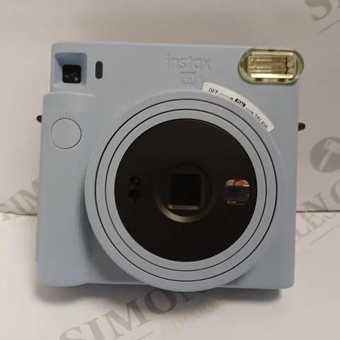 FUJIFILM INSTAX SQUARE - GLACIER BLUE