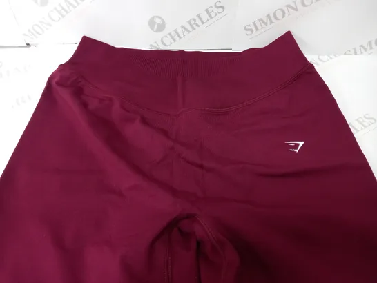 GYMSHARK SWEAT SEAMLESS SHORTS IN PLUM PINK - LARGE