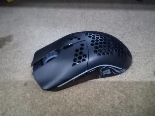 GLORIOUS PC GAMING RACE MODEL O WIRELESS GAMING-MAUS - SCHWARZ, MATT