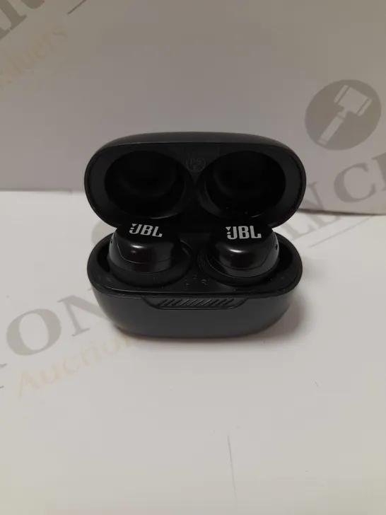 JBL LIVE FREE WIRELESS EARBUDS