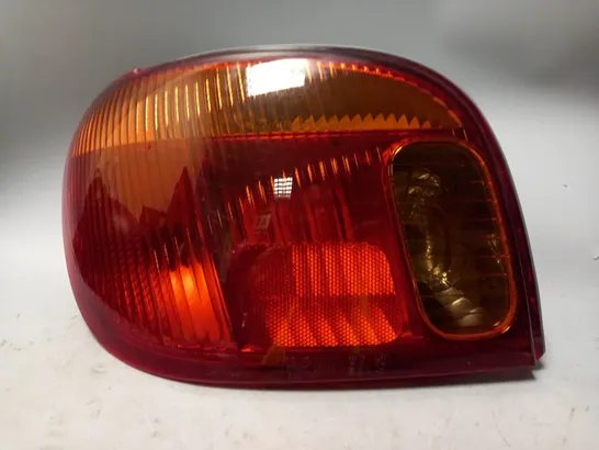 UNKNOW CAR REAR TAIL LIGHT 