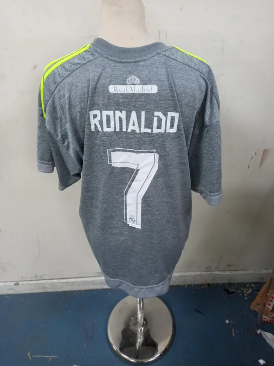 REAL MADRID PERSONALISED FOOTBALL SHIRT - RONALDO - XXL