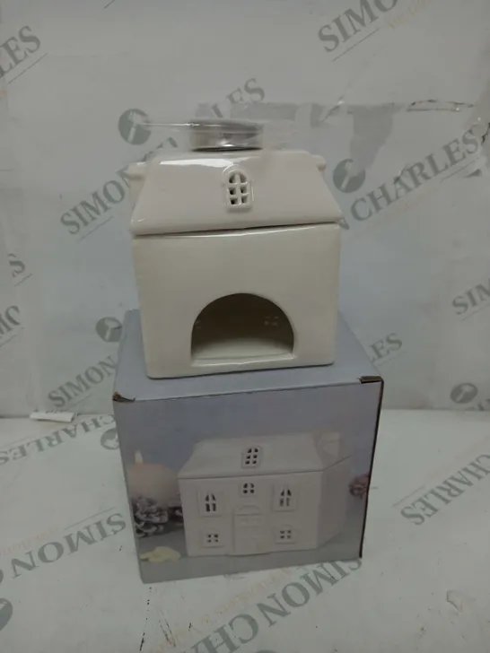 BOXED JONES HOME AND GIFT WHITE HOUSE FRAGRANCE BURNER